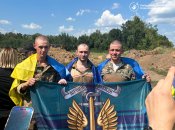 "Невозможно сдержать чувства": омбудсмен показал первые эмоции украинских защитников после обмена (видео)