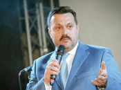 Андрей Деркач объявлен в розыск и был лишен украинского гражданства