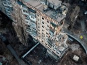 Поврежденная многоэтажка в Одессе