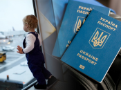 Выезд для украинцев в оставче до 16 лет возможен в сопровождении взрослого