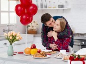 Даже самое простое блюдо в такой день подарит массу прекрасных эмоций