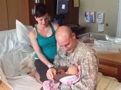 Папа присутствовал на родах жены по iPad (ВИДЕО)