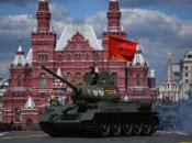 Танк на Красной площади