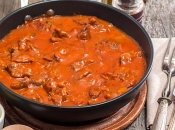 Бабушкин гуляш можно сделать идеальным блюдом