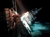 Затонувшее в результате шторма судно