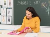 У професійного свята вчителів плаваюча дата