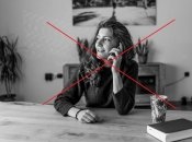 Тримайте смартфон під час розмови з правого боку