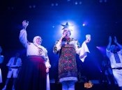 Верка Сердючка с "мамой" выступили во Львове на свадьбе