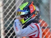 Шумахер жестко разбил машину в Монако (видео)