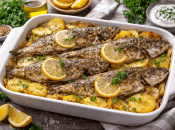 Риба запечена під картопляною подушкою