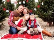15 идей для новогодней семейной фотосессии