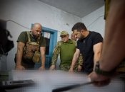 Владимир Зеленский провел совещание с военными