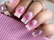 Розовый лак актуален особенно весной