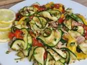 Салат с кабачками и тунцом