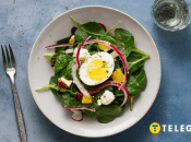 Смачний салат зі шпинатом та редискою