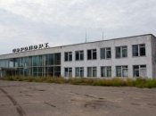 На аэродроме серьезные повреждения