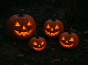 Открытки и картинки для поздравления с Хэллоуином 2025