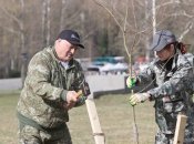 александр лукашенко "близок к народу"