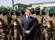 Макрон и спецназ ВМС США Commando Marines