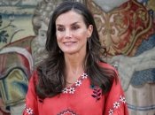 Королева Іспанії зачарувала стильним вбранням у вишиванці