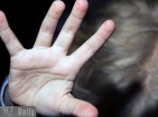 Намагалася відбитися від ґвалтівника