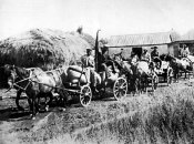 Выезд "красной валки" с хлебом. Колхоз "Волна пролетарской революции". Харьковская область, 1932 год