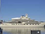 Яхта Dilbar