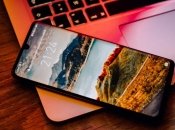 Телефон краще не класти на ноутбук