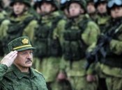 Александр Лукашенко помогает путину в войне