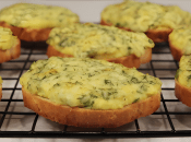 Горячие бутерброды из картофельного пюре