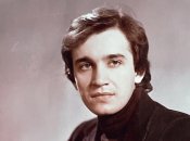 Назарій Яремчук - документальний фільм і коротка біографія