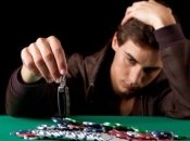 Нейробиологи назвали причину, почему человек становится игроманом 
