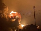 Росіяни знову дивляться на фаєр-шоу: під Курськом масштабна пожежа на нафтобазі (відео)