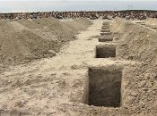 Российские власти заранее закупают сотни могил