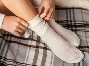 Шкарпетки допоможуть вам очистити жалюзі від пилу та бруду