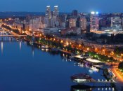 Ворог атакував Дніпро та область дронами: в деяких будинках вибито вікна, уламки БПЛА впали на авто (фото)