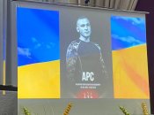 Справити враження на дівчат односелець азовця Арса хотів за рахунок його імені і нагород.