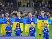 Георгий Судаков (крайний слева) вышел на поле с первых минут