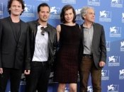 Беременная Милла Йовович посетила Венецианский кинофестиваль (ФОТО)