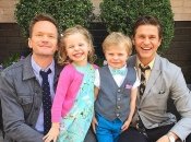 Звездные папы: милые двойняшки Нила Патрика Харриса. ФОТО