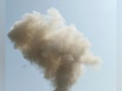 Дым поднимается в небо