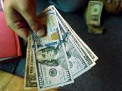 НБУ продолжит спасать гривну от девальвации