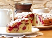 Пирог с вишнями по бабушкиному рецепту будет уместен всегда