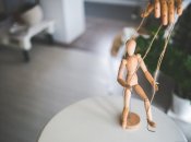 Ці знаки Зодіаку вмілі маніпулятори