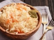 Квашена капуста обов’язкова у списку консервації на зиму