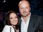 На фото - София Ротару с сыном Русланом Евдокименко