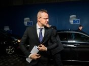 Петер Сиярто