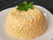 Такой омлет всегда получается очень пышным и нежным