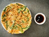 Вы не сможете больше завтракать без овощных блинов по-корейски