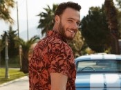 Настоящее имя актера — Керем Бюрсин